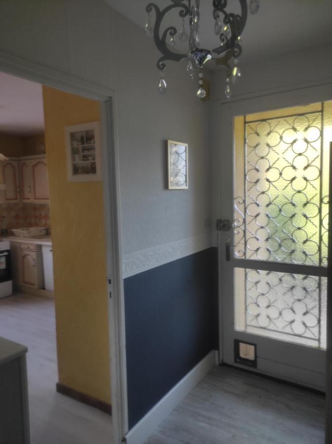 Chambre Spatieuse Avec Grand Lit. Aspet Exterior foto